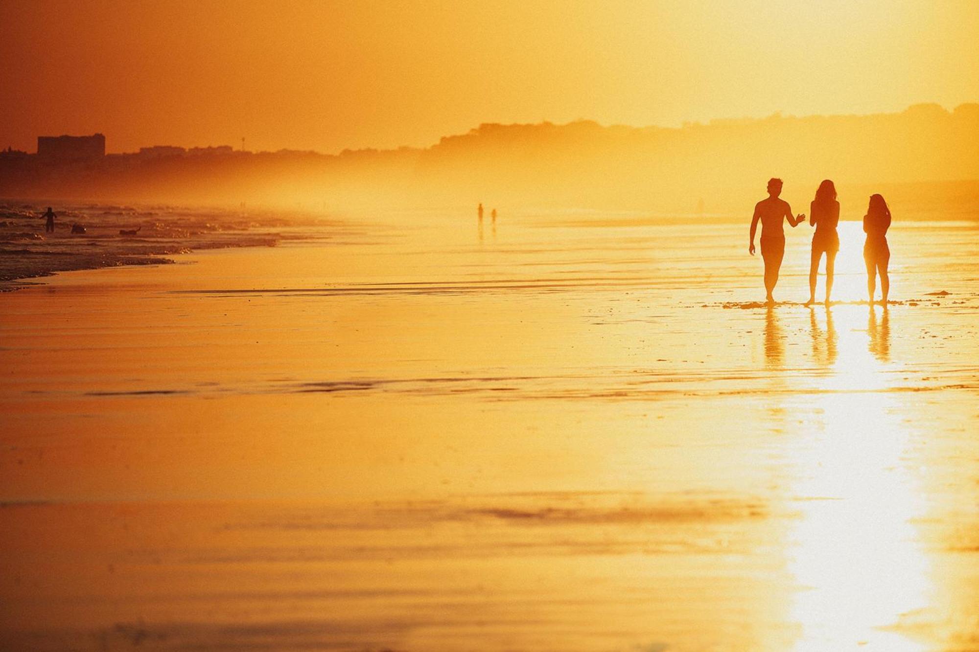 Domes Lake Algarve, Autograph Collection Vilamoura Zewnętrze zdjęcie Sunset at the beach
