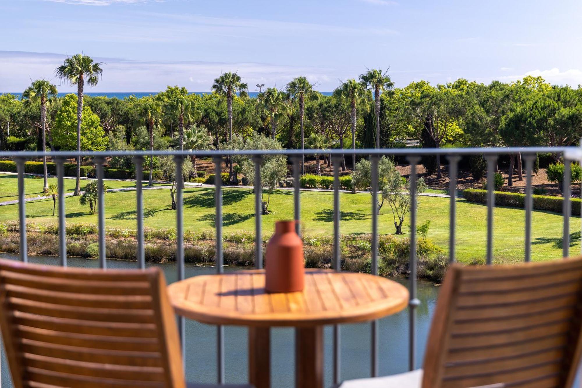 Domes Lake Algarve, Autograph Collection Vilamoura Zewnętrze zdjęcie View from the balcony of a suite at the Hyatt Regency