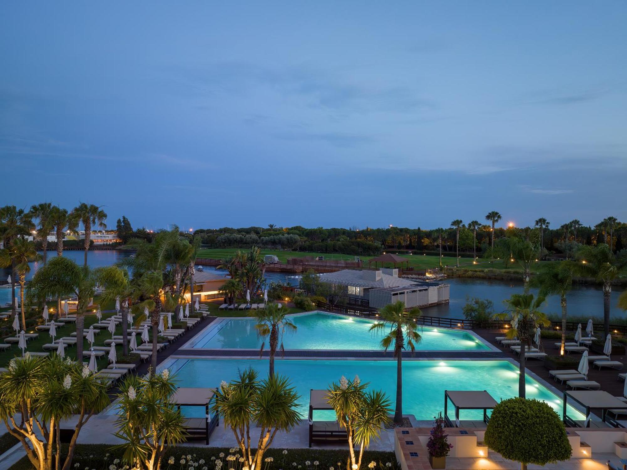 Domes Lake Algarve, Autograph Collection Vilamoura Zewnętrze zdjęcie The resort's main pool