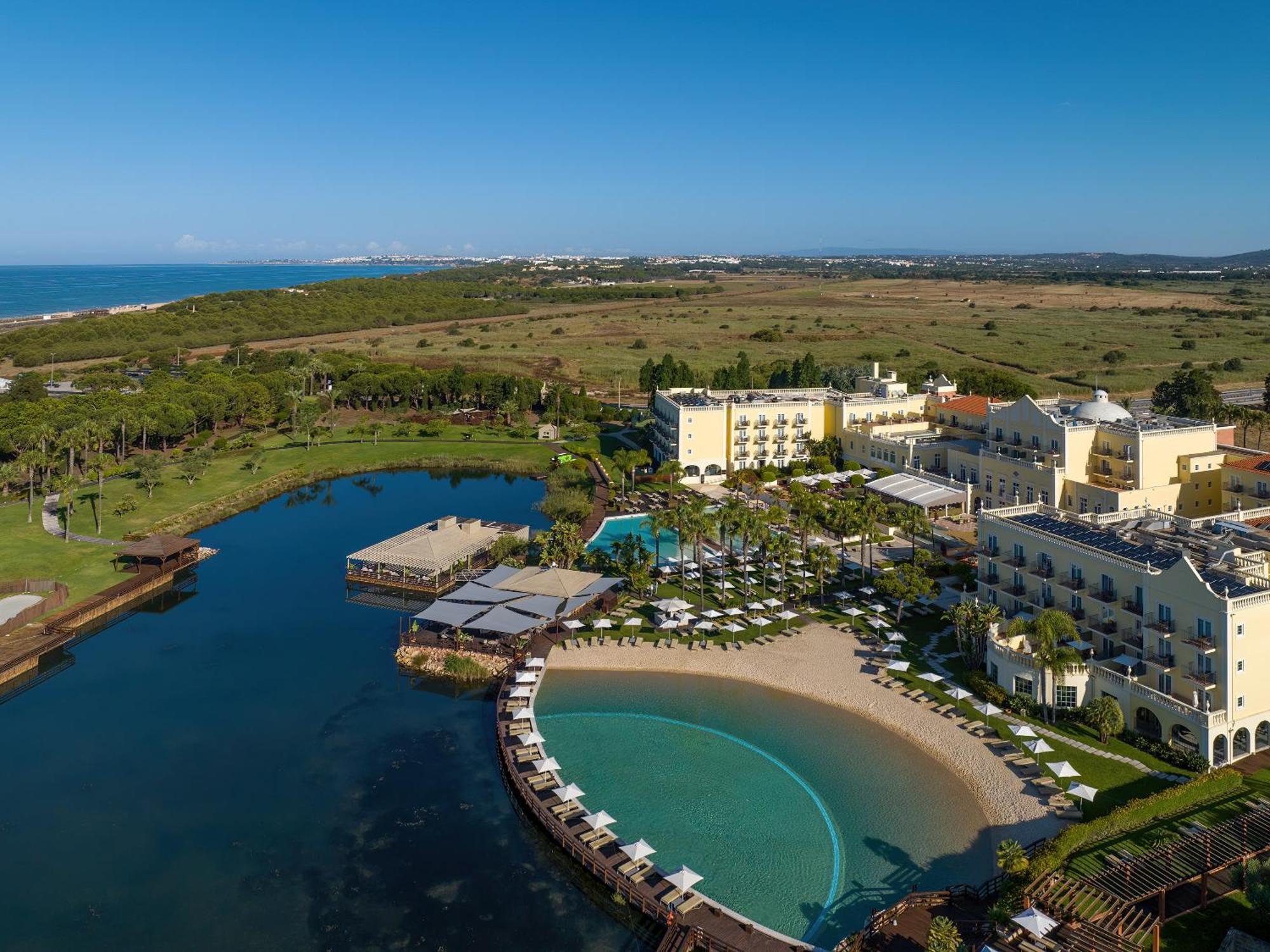 Domes Lake Algarve, Autograph Collection Vilamoura Zewnętrze zdjęcie Aerial view of the resort