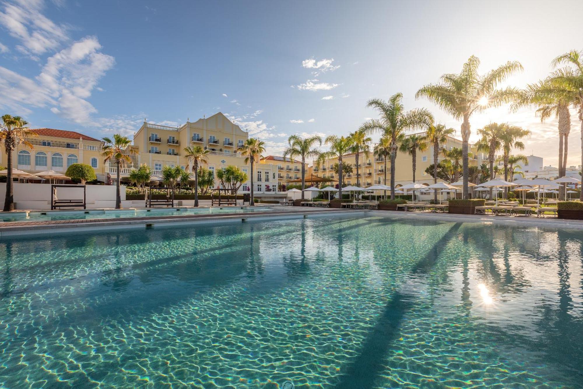 Domes Lake Algarve, Autograph Collection Vilamoura Zewnętrze zdjęcie The swimming pool at the resort