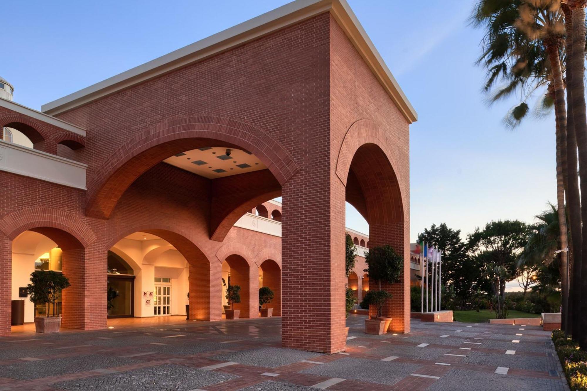 Domes Lake Algarve, Autograph Collection Vilamoura Zewnętrze zdjęcie The hotel's entrance